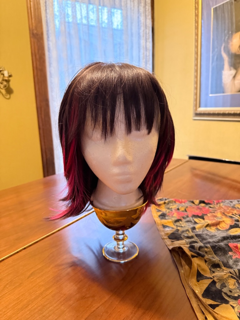 Stylish Two-Tone Short Wig with Pink Highlights - Dark Brown / Pink